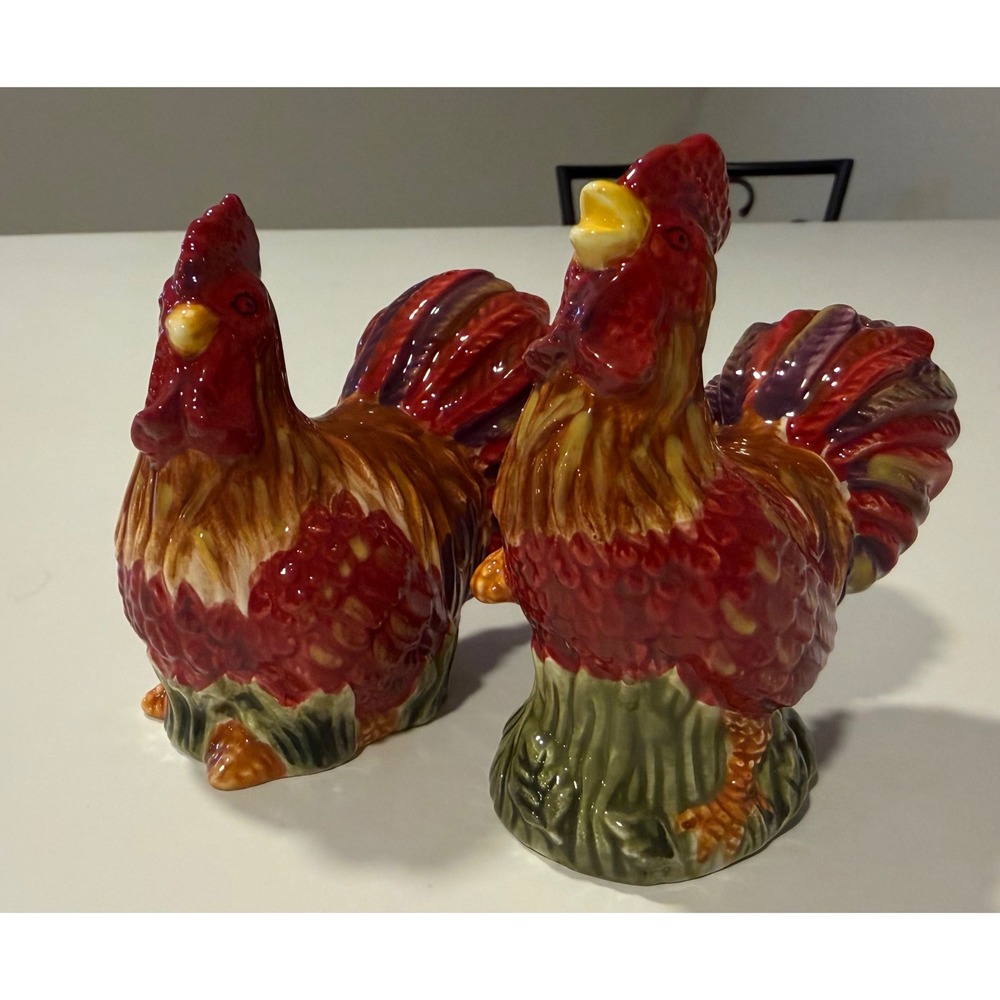 Ceramic Rooster Salt and Pepper Shaker Set Farmhouse Country Kitchen Decor - Picture 1 of 5